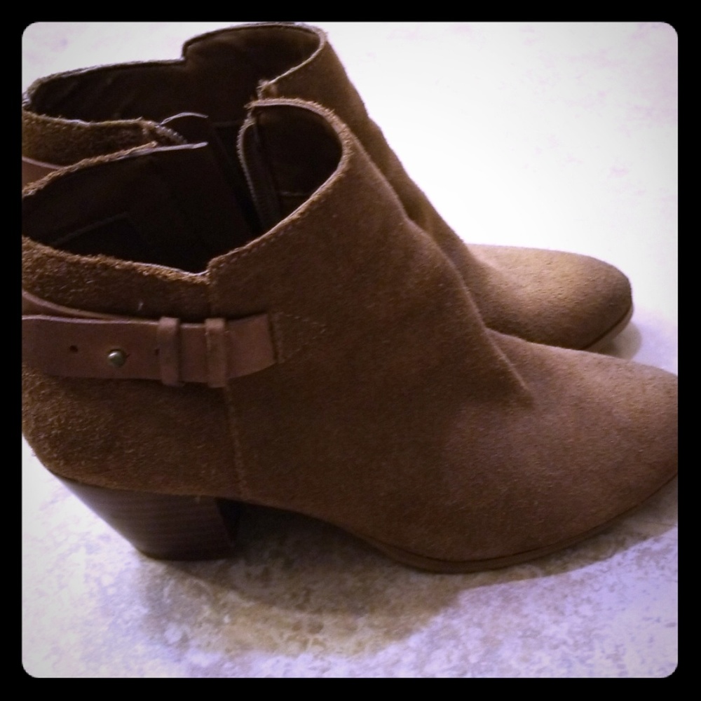 Tan boots